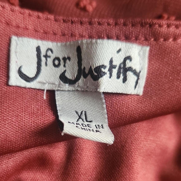 [J for Justify} Elegant Crimson Dress - Size XL - Picture 11 of 12